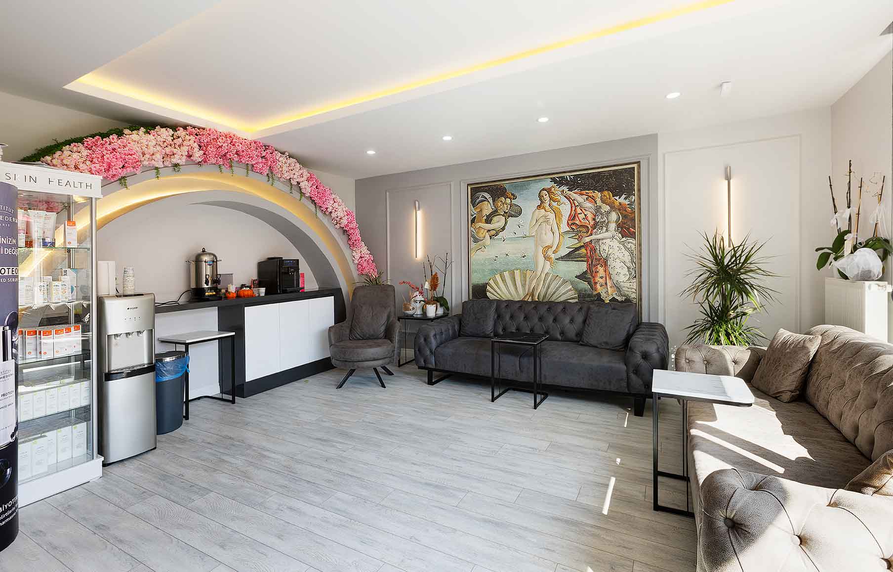 Doç. Dr. Hüray Hügül Kliniği tanıtım videosu
